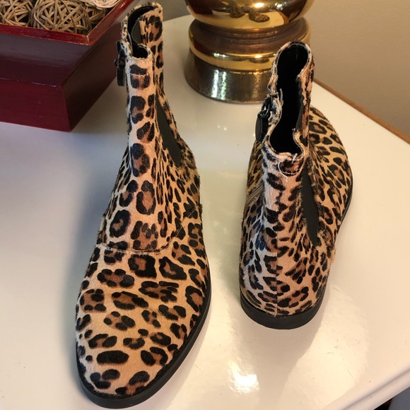 NWOT-LOFT Chelsea Bootie Leopard Print - Picture 3 of 7